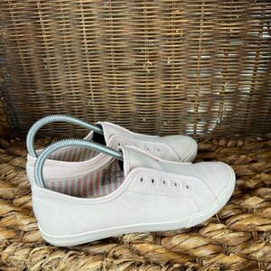 Crown & Ivy Sz 8 Women's Pink Ciera Laceless Canvas Sneaker